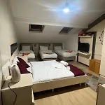 Taksim Pera Premium Gold * איסטמבול