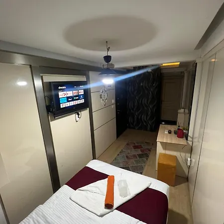 Taksim Pera Premium Gold 호텔 *