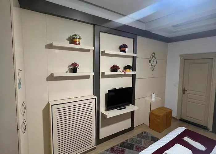 Taksim Pera Premium Gold * İstanbul